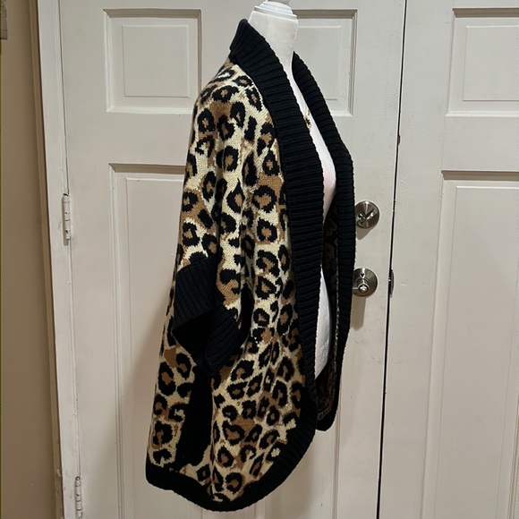 BEBE Cocoon Sweater - Picture 3 of 9